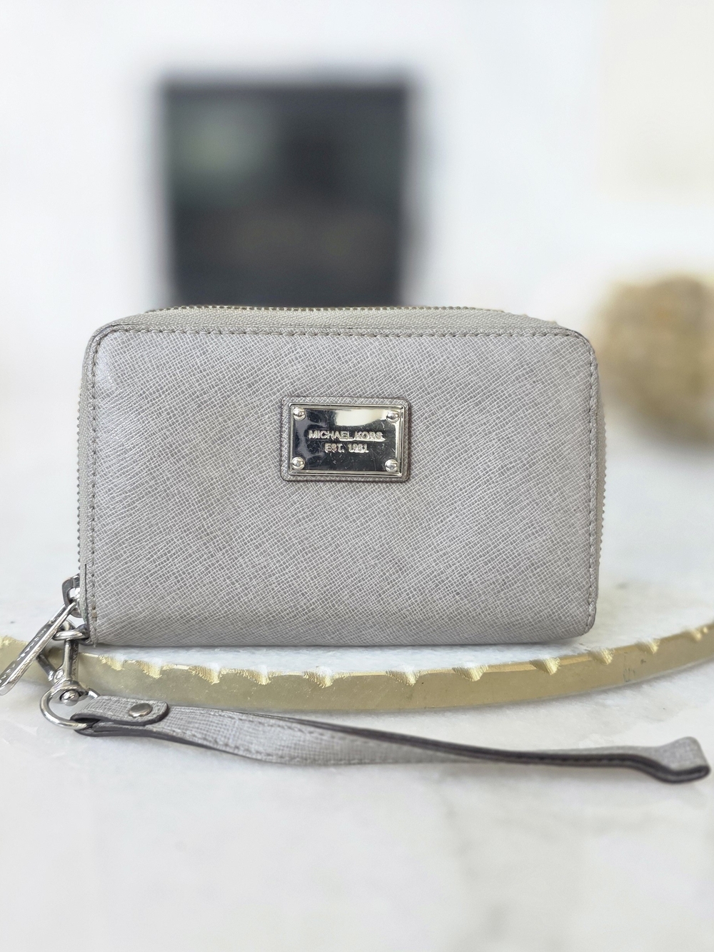 Michael Kors Jet Set Travel Saffiano Leather Zip Around Wallet Wristlet Gray